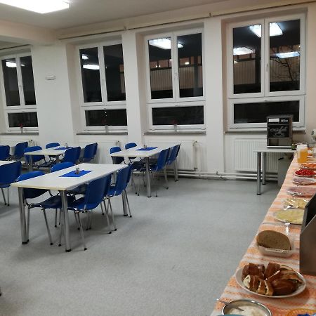 Tauferovy Koleje Hostel Brno Buitenkant foto